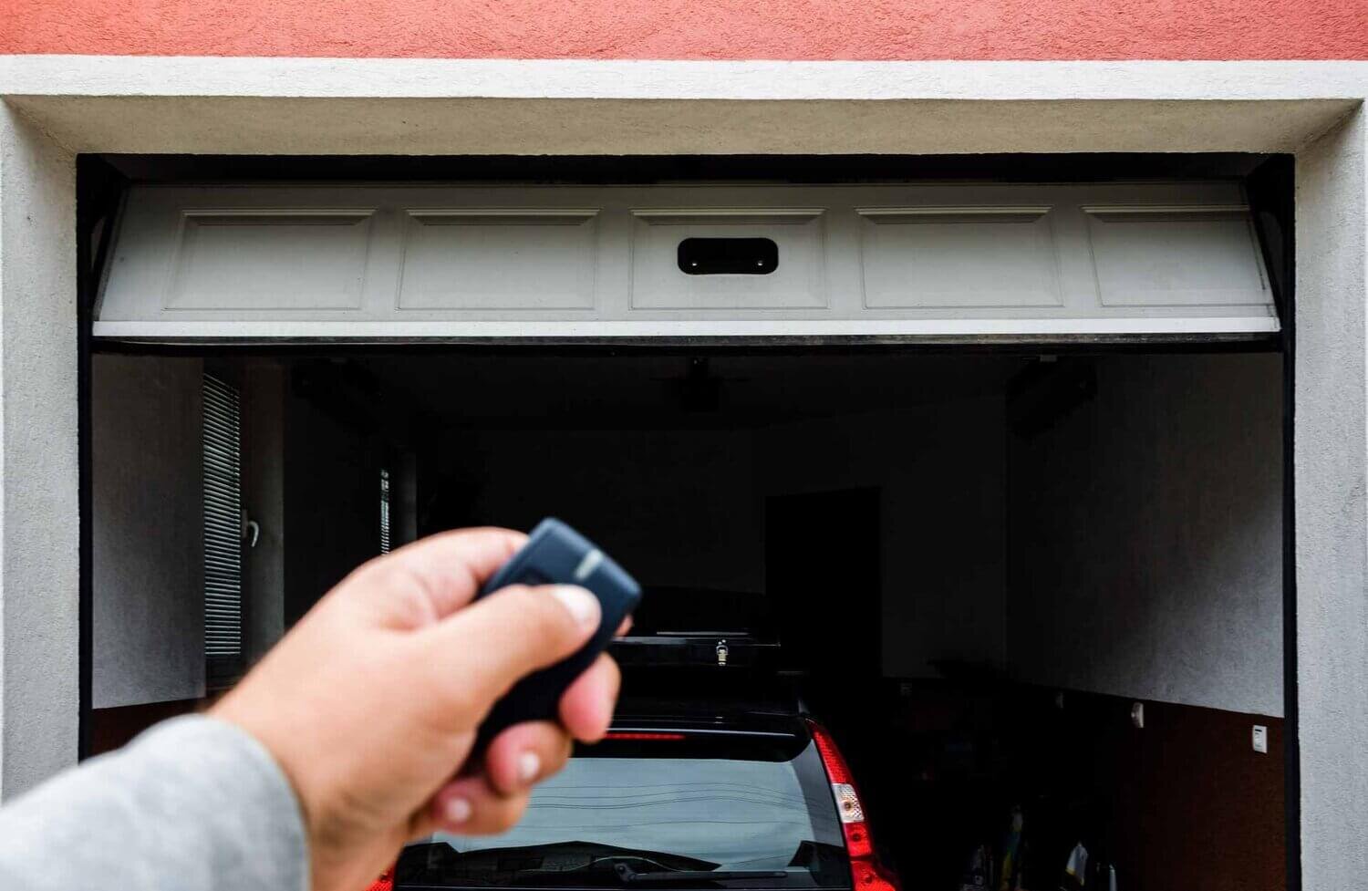 Pros And Cons Of An Automatic Garage Door Opener Installation - 2024 ...