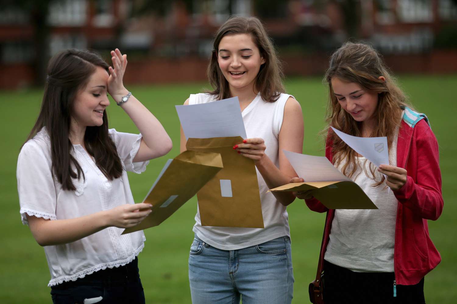 Navigating the College Admissions Process: Tips and Strategies from ...